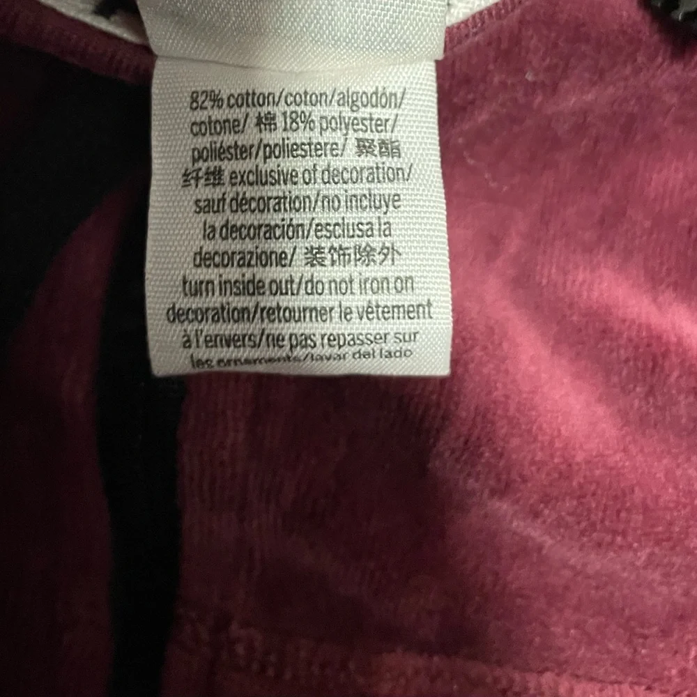 ❤️3/$15❤️VS PINK Maroon Zip Up Size XS - Picture 3 of 3
